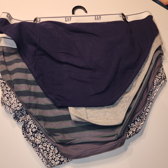 GAP Womens' Gapbody Size XL set Of 5 Panties, Floral, Blue And Grey Colors - Picture 9 of 9